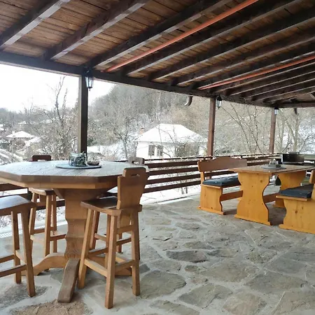 къща тодо̀рица Holiday home Todoretsite