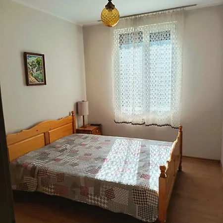 къща тодо̀рица