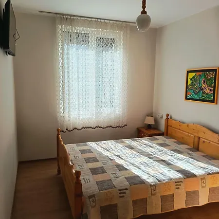 къща тодо̀рица