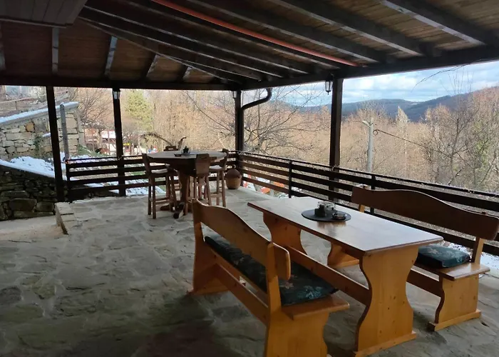 къща тодо̀рица *