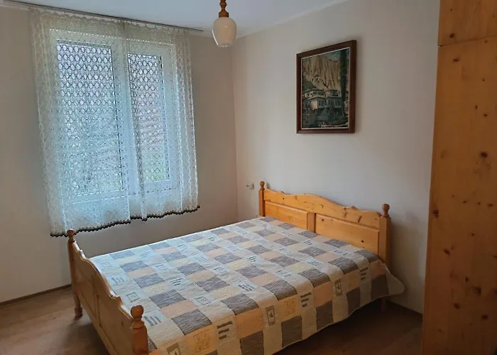 къща тодо̀рица *