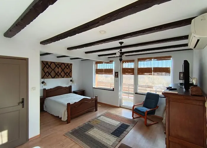 къща тодо̀рица *